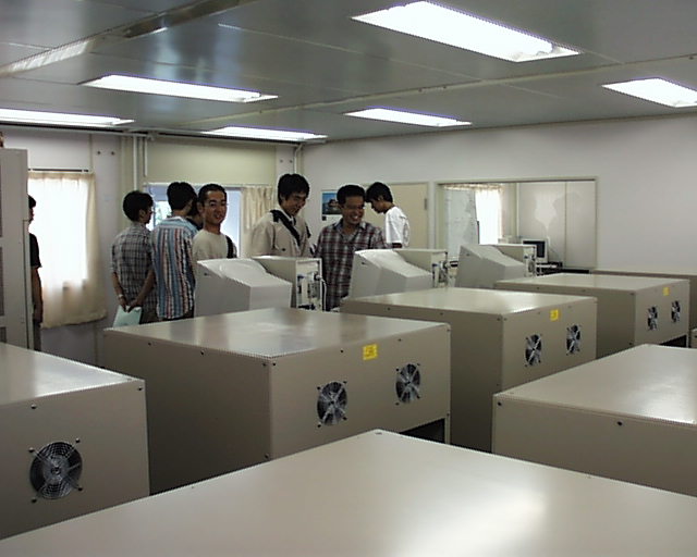 �n���͋[�d���B