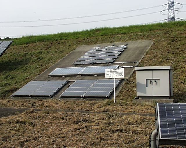 �y��ɐݒu���ꂽPV